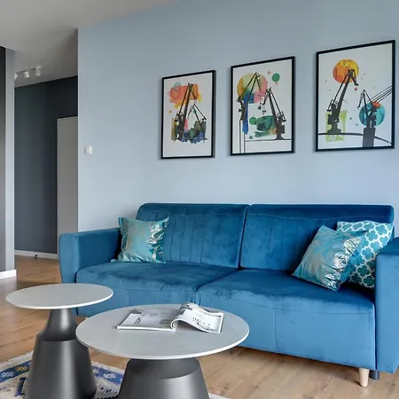 Nadmorze Seaside With Parking By Lion *