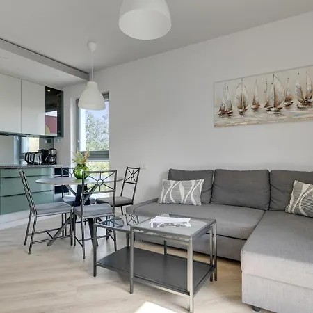 Nadmorze Seaside With Parking By Lion