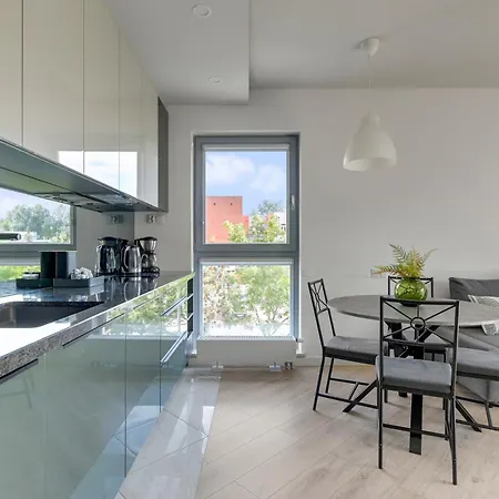 Nadmorze Seaside With Parking By Lion Daire *