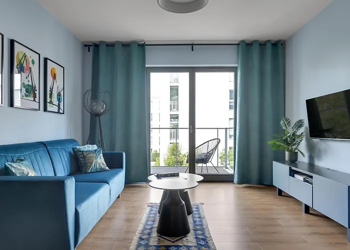 Nadmorze Seaside With Parking By Lion * Gdańsk