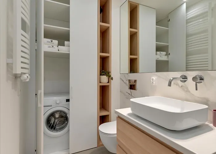 Nadmorze Seaside With Parking By Lion Daire Gdansk