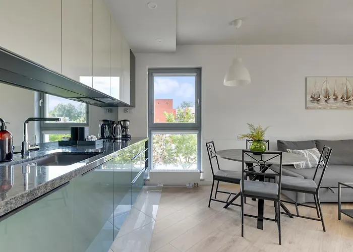 Nadmorze Seaside With Parking By Lion Daire *