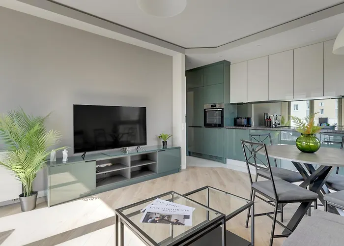 Nadmorze Seaside With Parking By Lion *